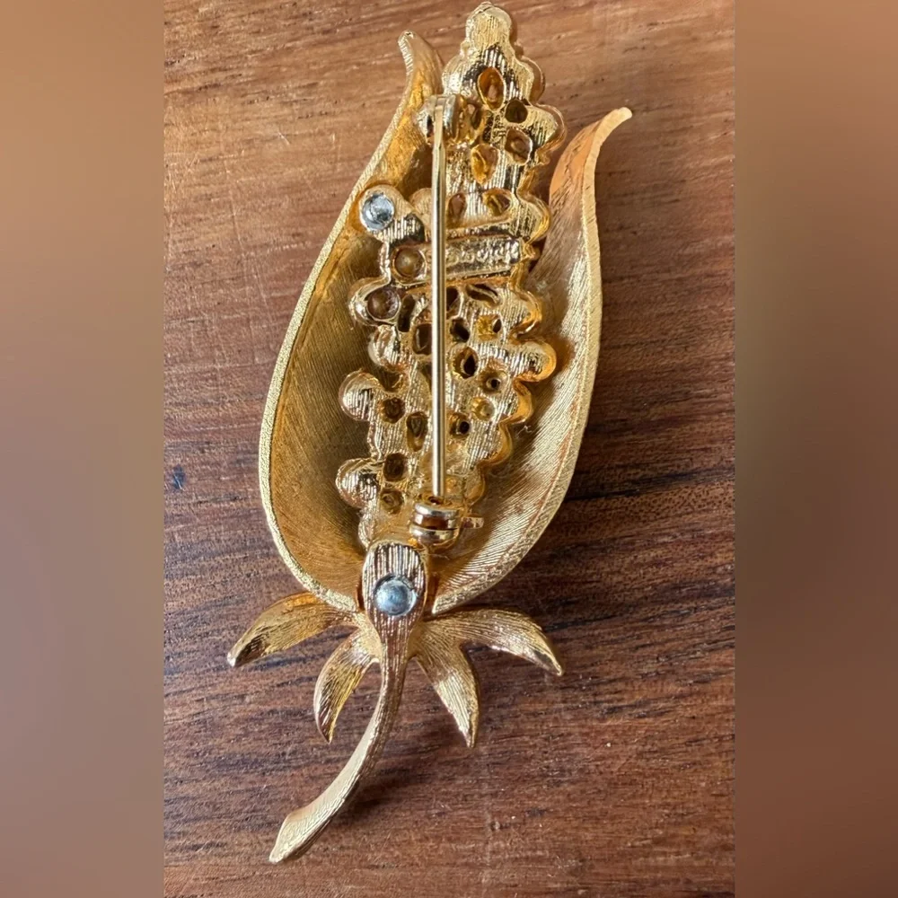 VTG Coro Gold Tone Tulip Brooch with Faux Pearls Pin Floral Flower